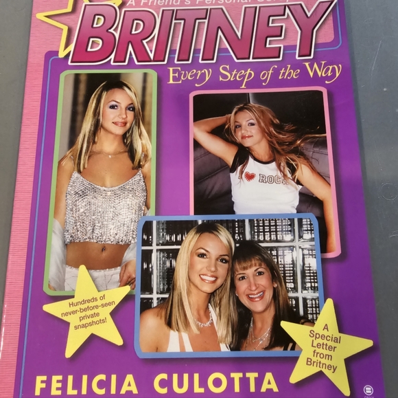 Britney Spears memorabilia package - Picture 14 of 17